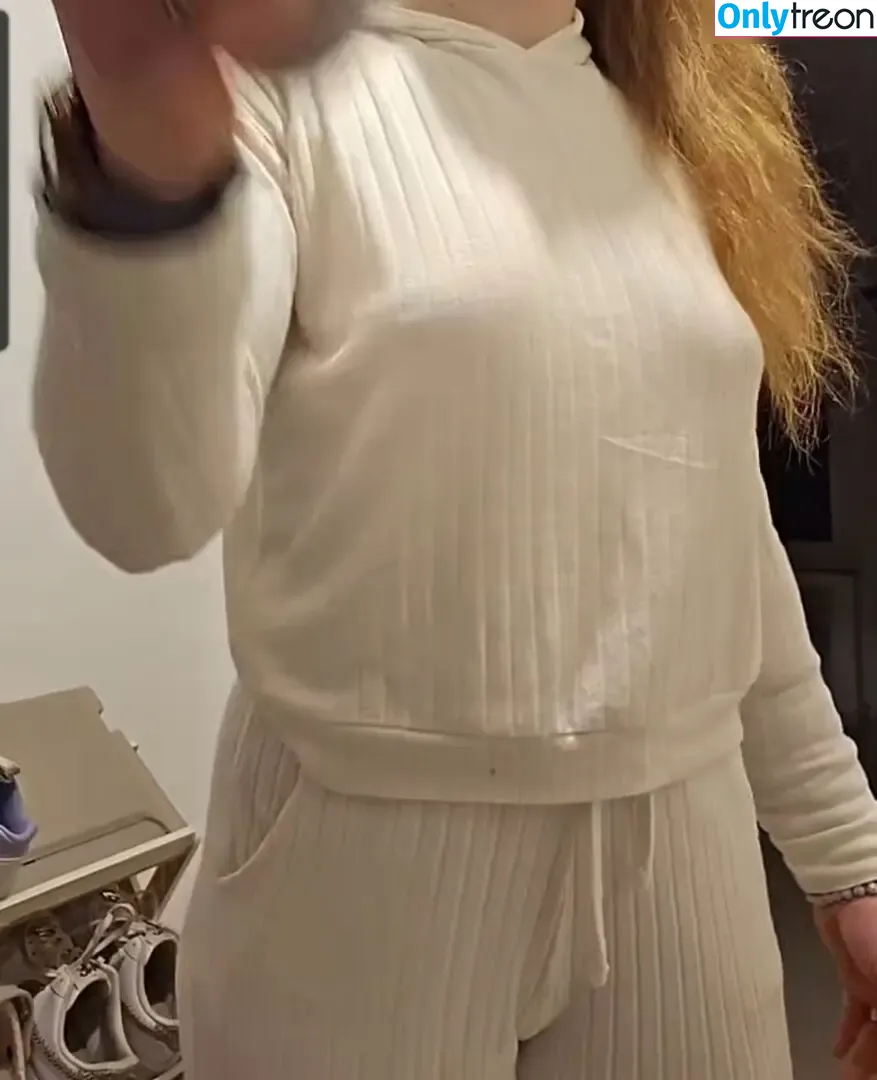 einfachnurchristiinaa nude photo #0060 (einfachnurchristiinaa)