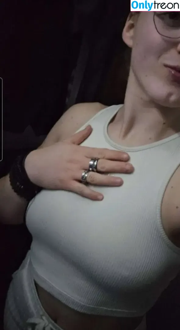 einfachnurchristiinaa nude photo #0077 (einfachnurchristiinaa)