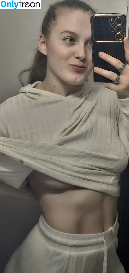 einfachnurchristiinaa nude photo #0085 (einfachnurchristiinaa)