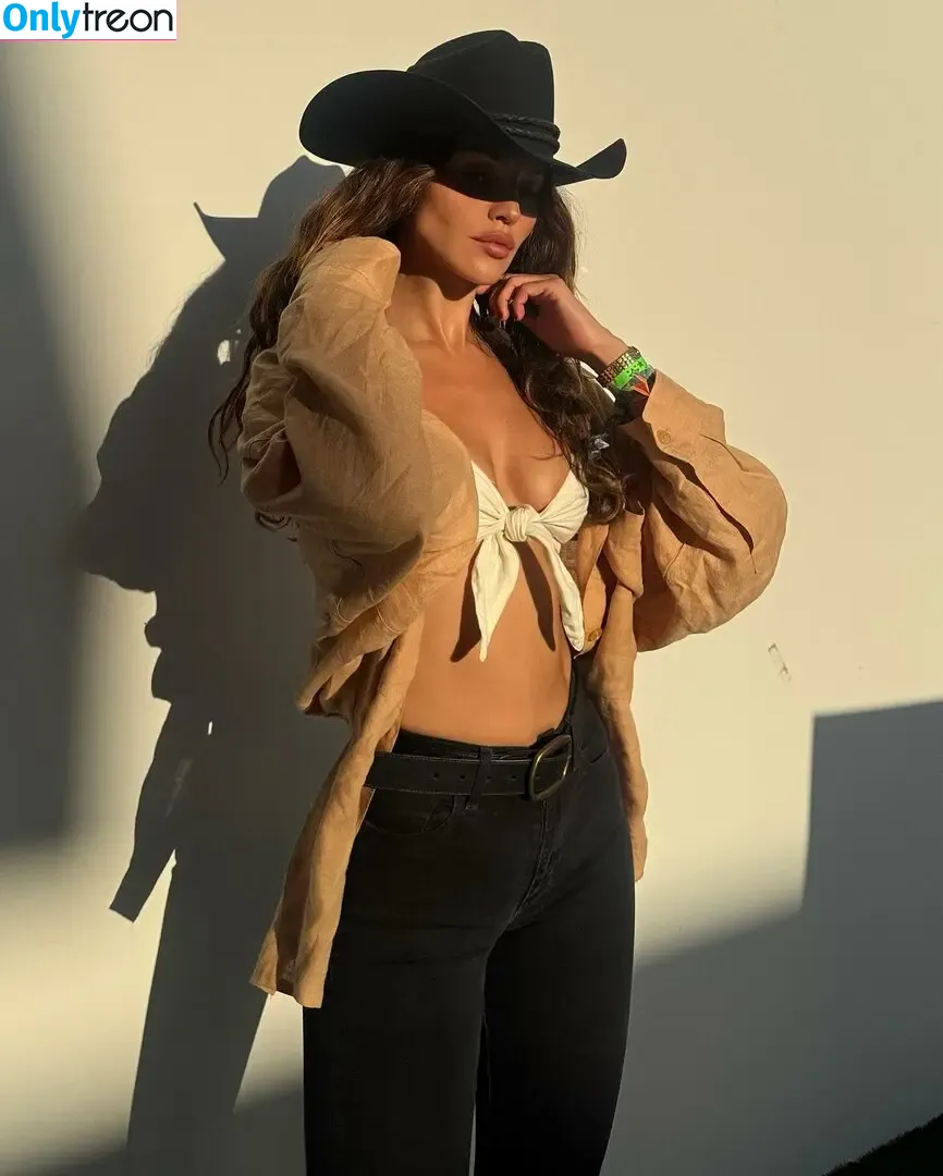 Eiza Gonzalez nude photo #2254 (eizagonzalez / elisagonz)