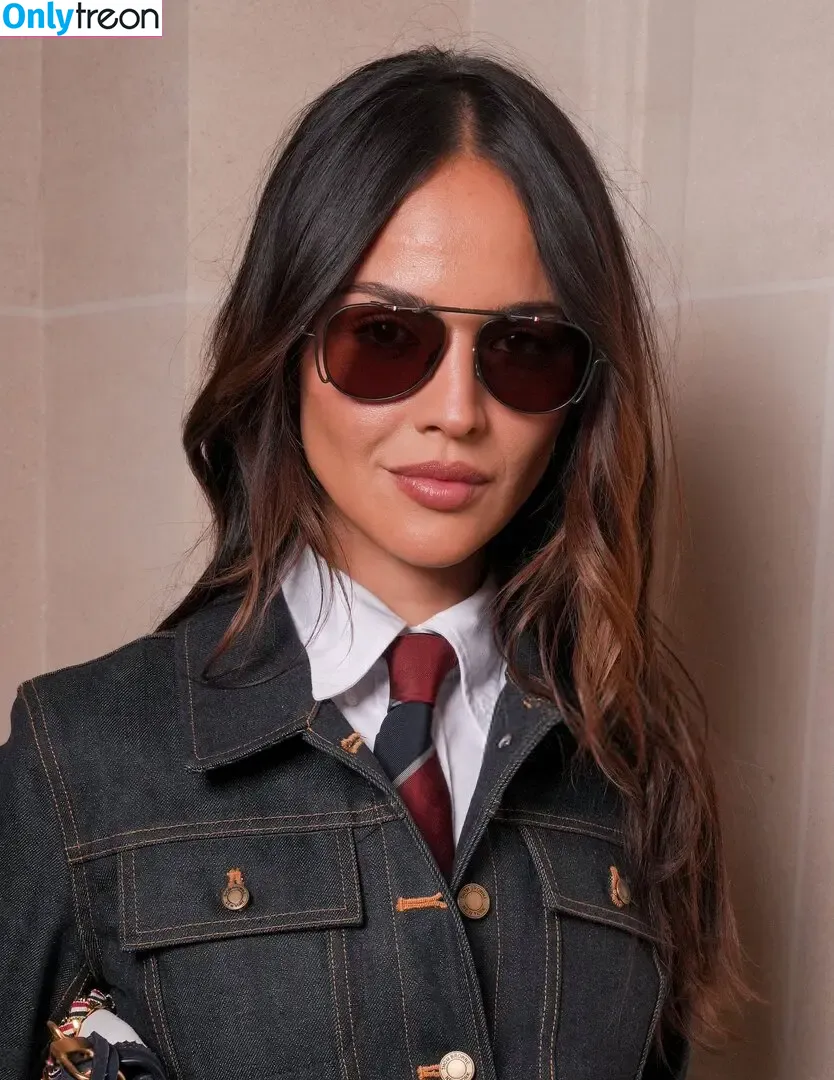 Eiza Gonzalez голая photo #2571 (eizagonzalez / elisagonz)