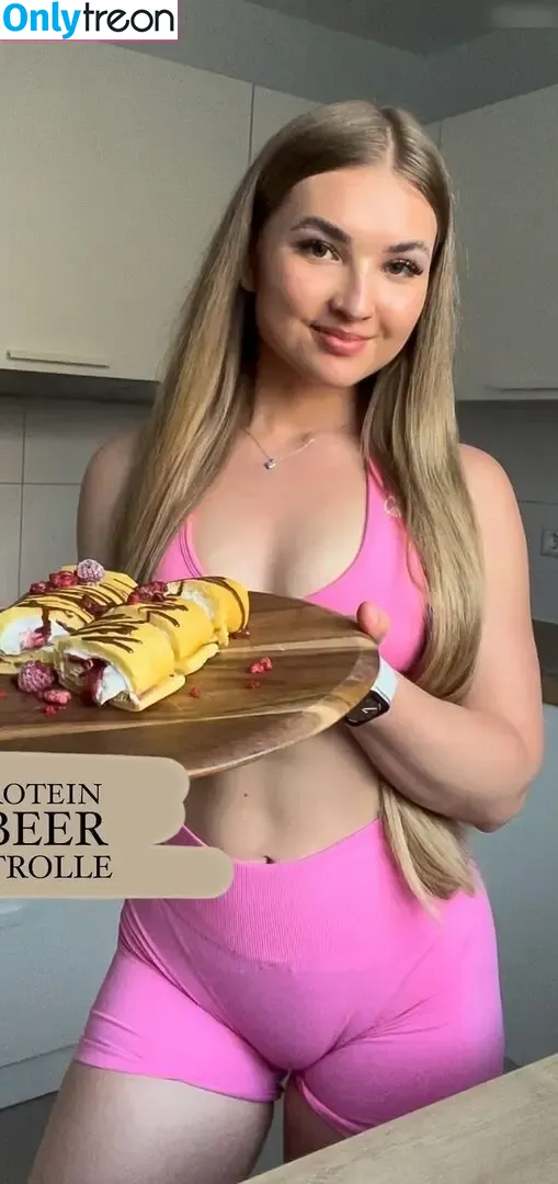 Ekaterina Litvinova nude photo #0027 (eki.ltvn)