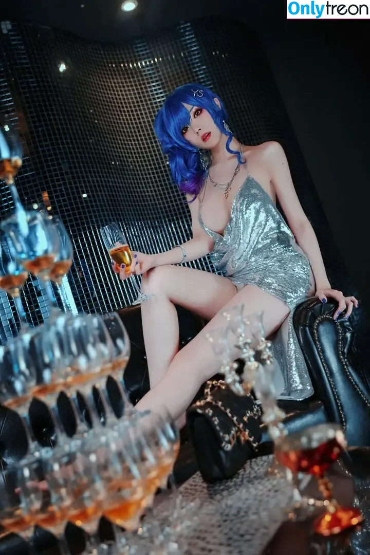 ekiholic nude photo #0002 (eki_holic / sofholic / 에키홀릭)