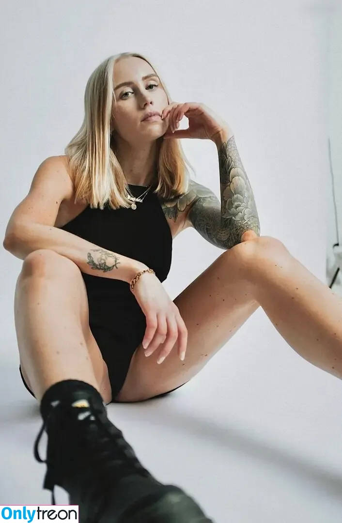 Ela Rausch , Raphaela nude photo #0027 (Elarausch)