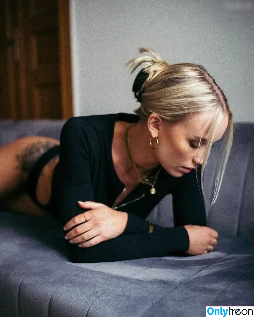 Ela Rausch , Raphaela nude photo #0066 (Elarausch)