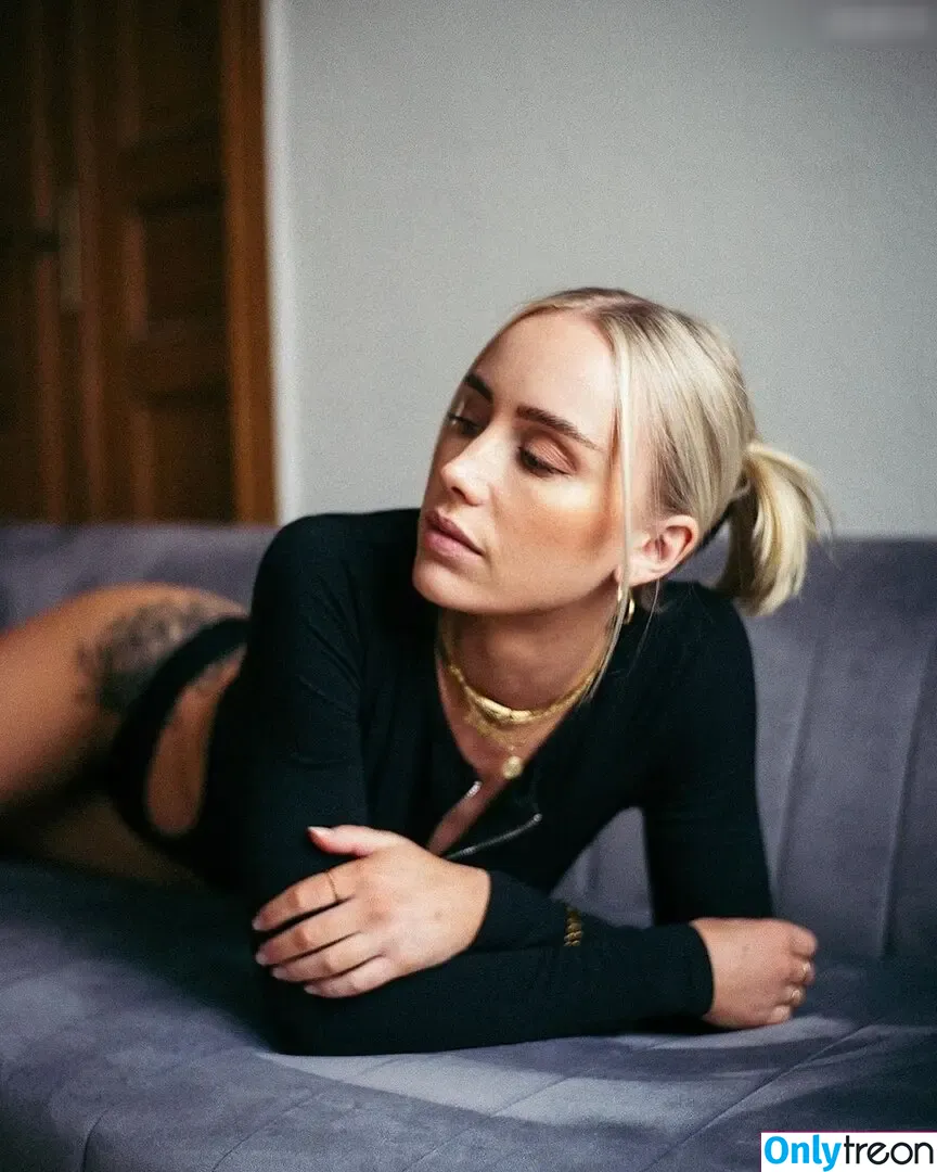 Ela Rausch , Raphaela nude photo #0067 (Elarausch)