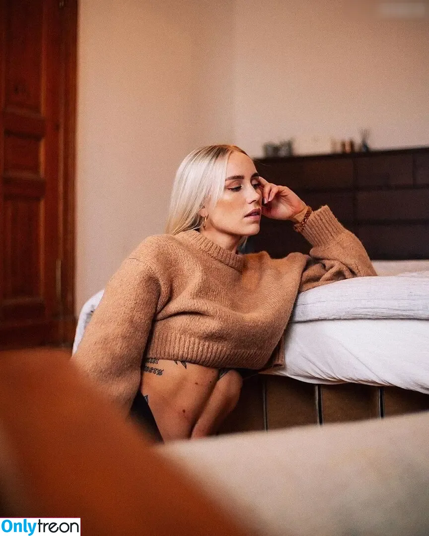Ela Rausch , Raphaela nude photo #0080 (Elarausch)