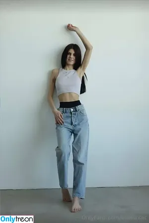  nude photo #0001
