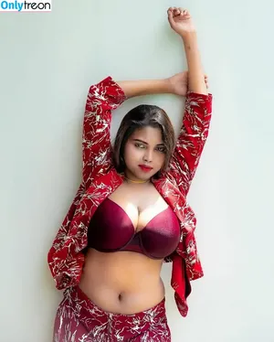 Elakkiya Rajendran / elakkiyaaofficial nude photo #0020