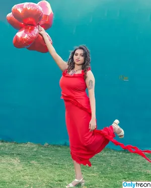 Elakkiya Rajendran / elakkiyaaofficial nude photo #0062