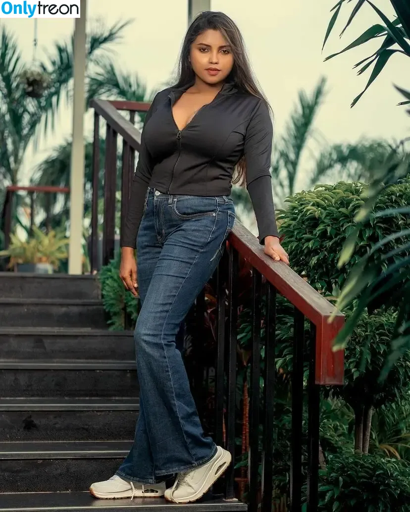 Elakkiya Rajendran nude photo #0033 (elakkiyaaofficial)