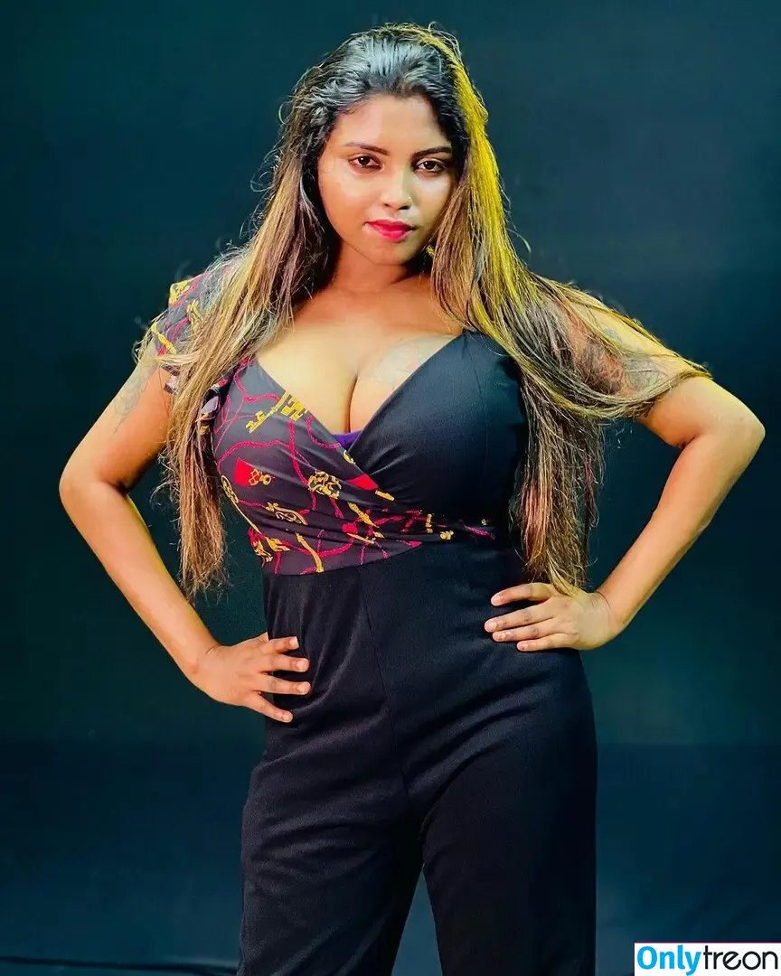 Elakkiya Rajendran nude photo #0045 (elakkiyaaofficial)