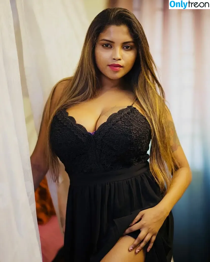 Elakkiya Rajendran nude photo #0058 (elakkiyaaofficial)