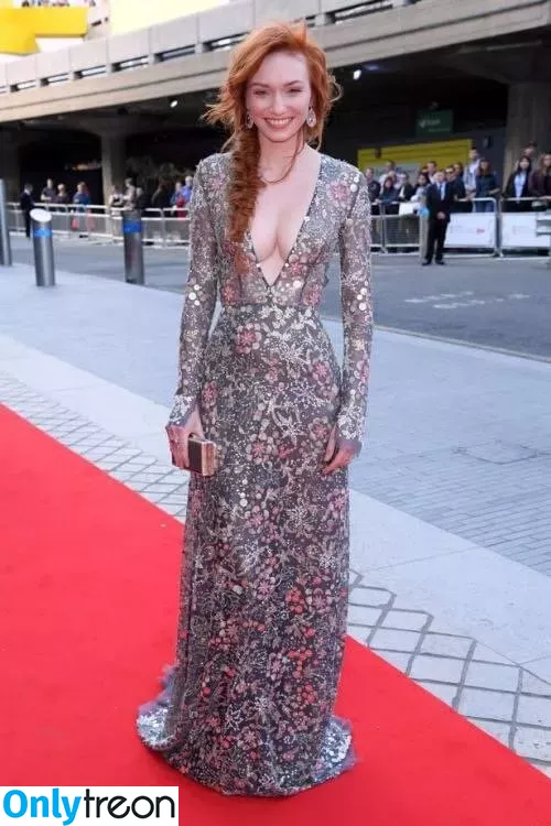Eleanor Tomlinson nude photo #0022 (eleanortomlinson)
