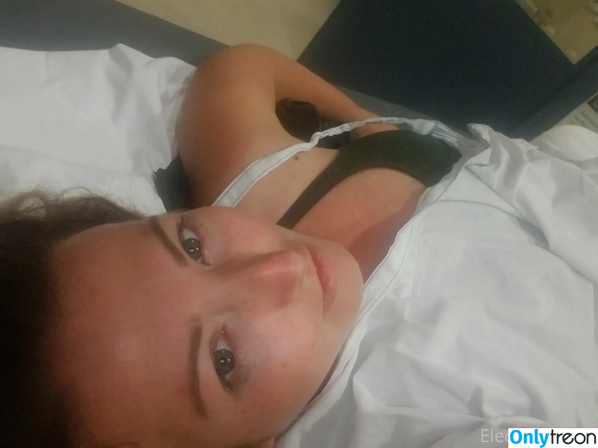electralashes nude photo #0027 (electralashes)
