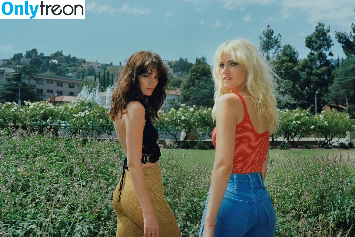 Elektra & Miranda Kilbey nude photo #0036 (Elektra & Miranda Kilbey)