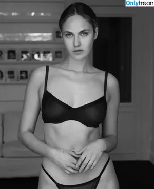 Elena Carrière / elenacarriere nude photo #0125