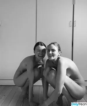Elena Carrière / elenacarriere nude photo #0128