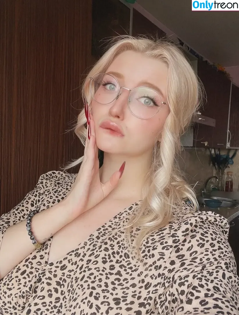 Elena Kyalviyainen голая photo #0458 (Elena Kyalviyainen)
