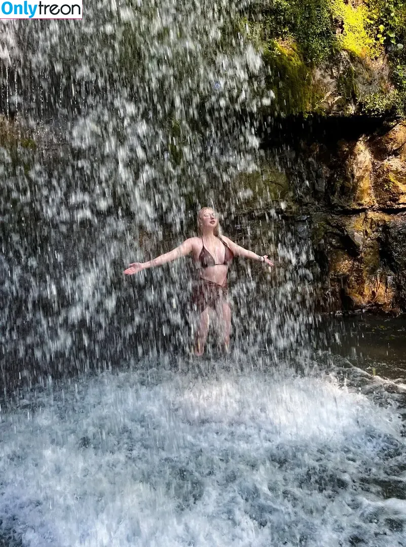 Elena Kyalviyainen nude photo #0545 (Elena Kyalviyainen)