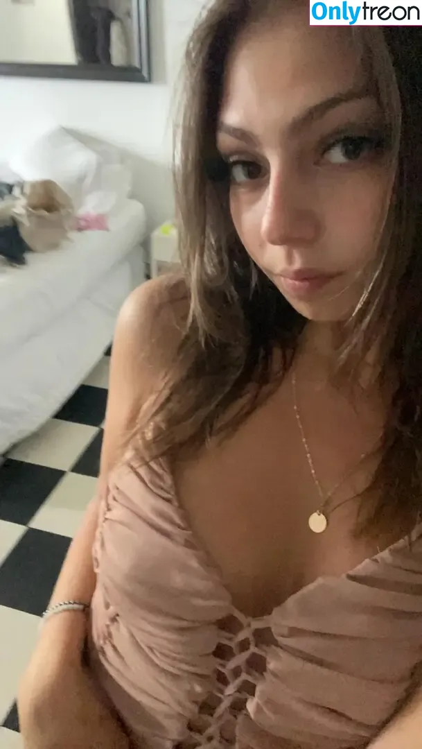 Elena Lukin nude photo #0011 (elenalukin)