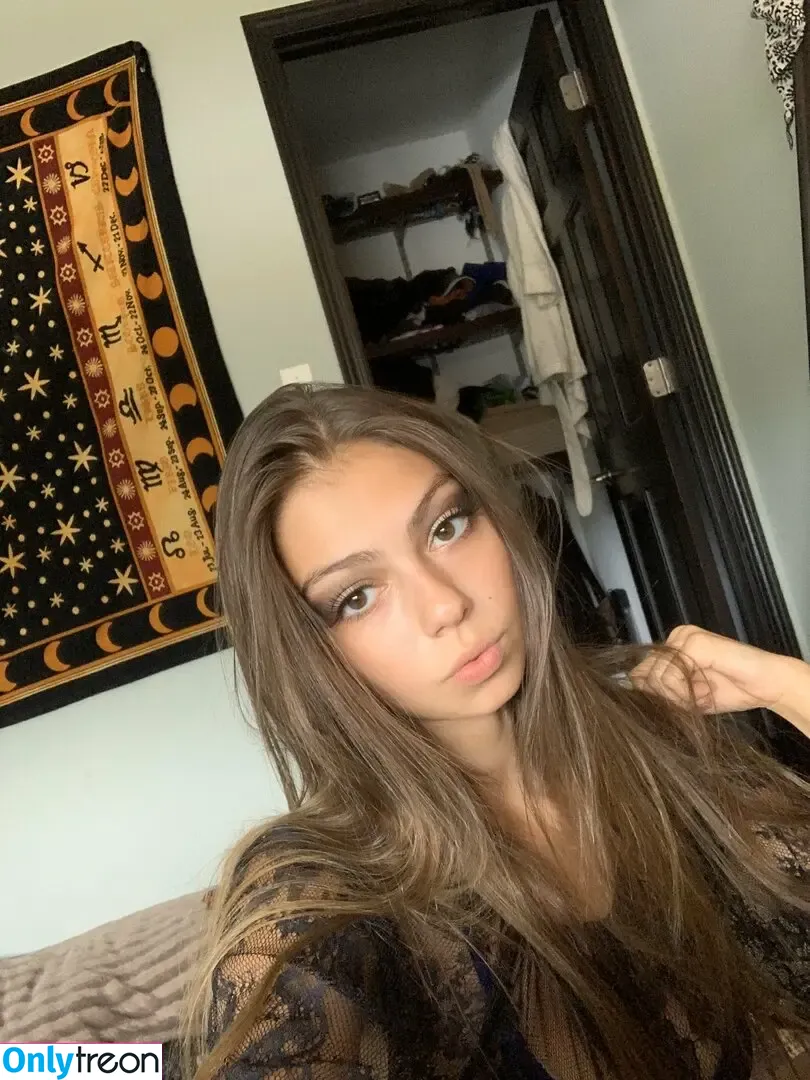 Elena Lukin nude photo #0021 (elenalukin)