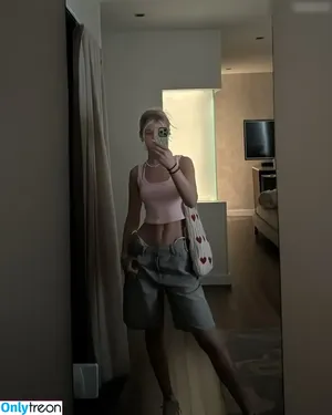Elena Zoe / elena_zoe фото голая #0068