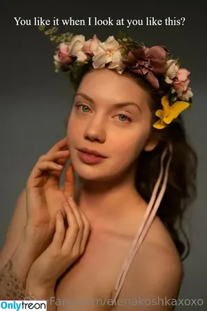Elenakoshkaxoxo / therealelenakoshka nude photo #0381