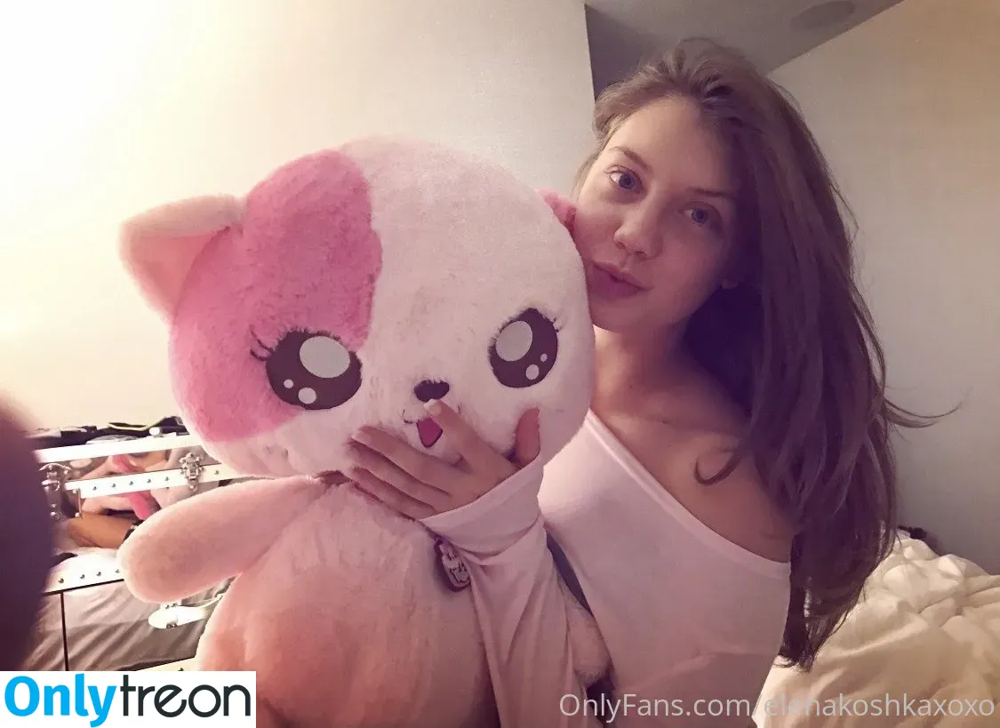 Elenakoshkaxoxo голая photo #0043 (Elenakoshkaxoxo)