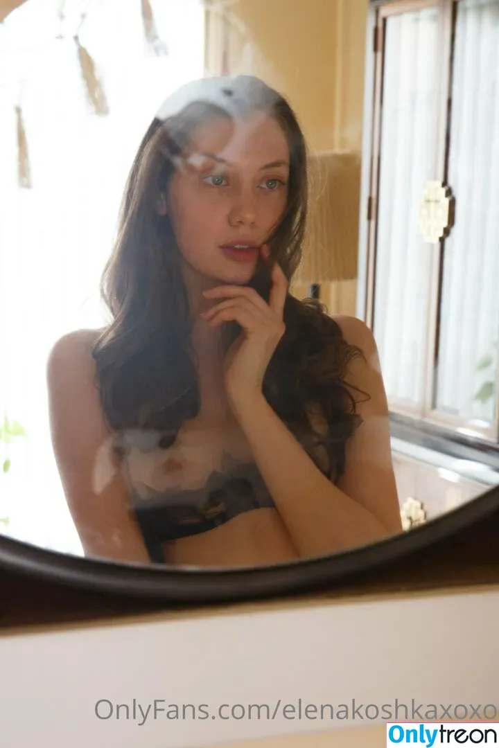 Elenakoshkaxoxo голая photo #0103 (Elenakoshkaxoxo)