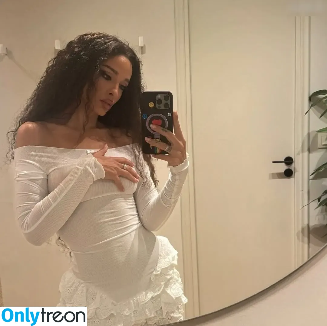 Eleni Foureira голая photo #0001 (foureira)