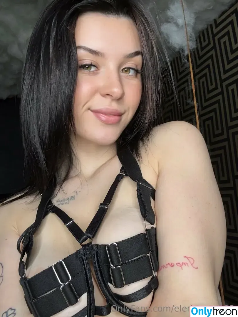 Elerievans123 nude photo #0073 (Elerievans123)