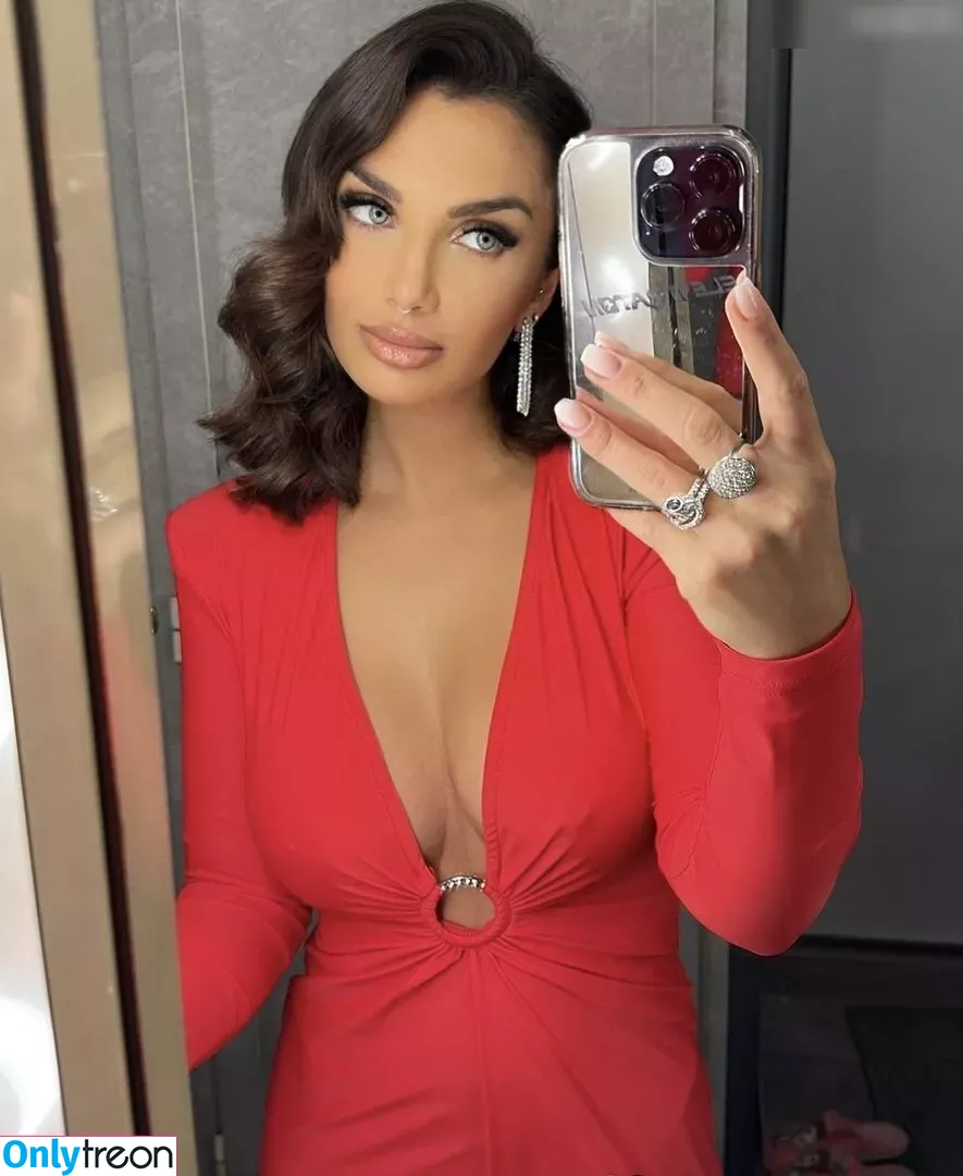 Elettra Lamborghini nude photo #0326 (ElettraLambo / elettralamborghini)