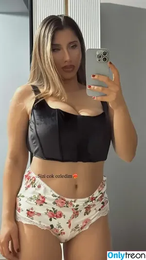 Elif Karaarslan / elifkaraarslan_17 nude photo #0219