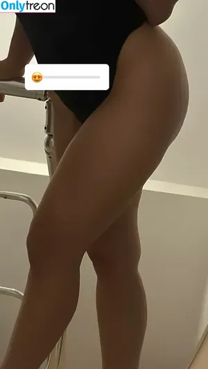Elif Karaarslan / elifkaraarslan_17 nude photo #0365