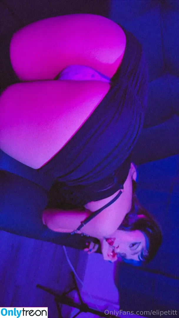 elipetitt nude photo #0012 (elipetitt_)