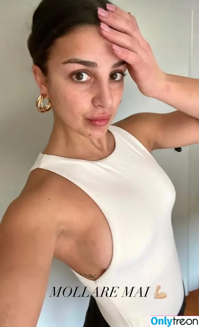 Elisa Meneghini nude photo #0010 (elsmng)