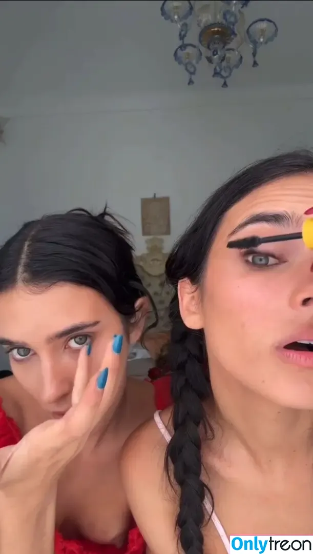 Elisa & Renne Herbert Twins голая photo #0147 (reneeherbert_)