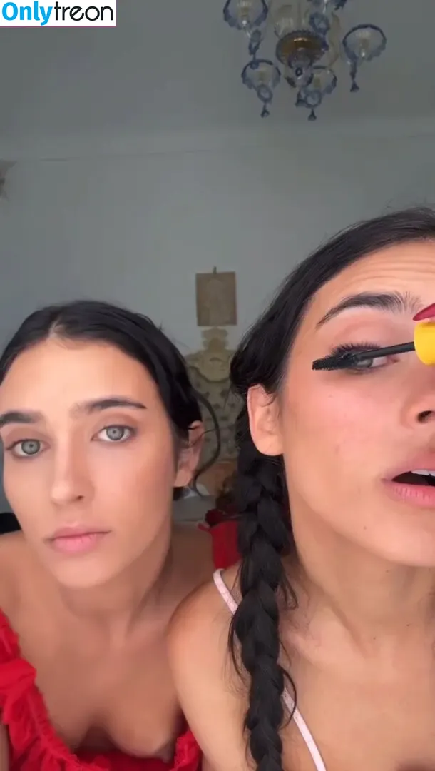 Elisa & Renne Herbert Twins голая photo #0148 (reneeherbert_)