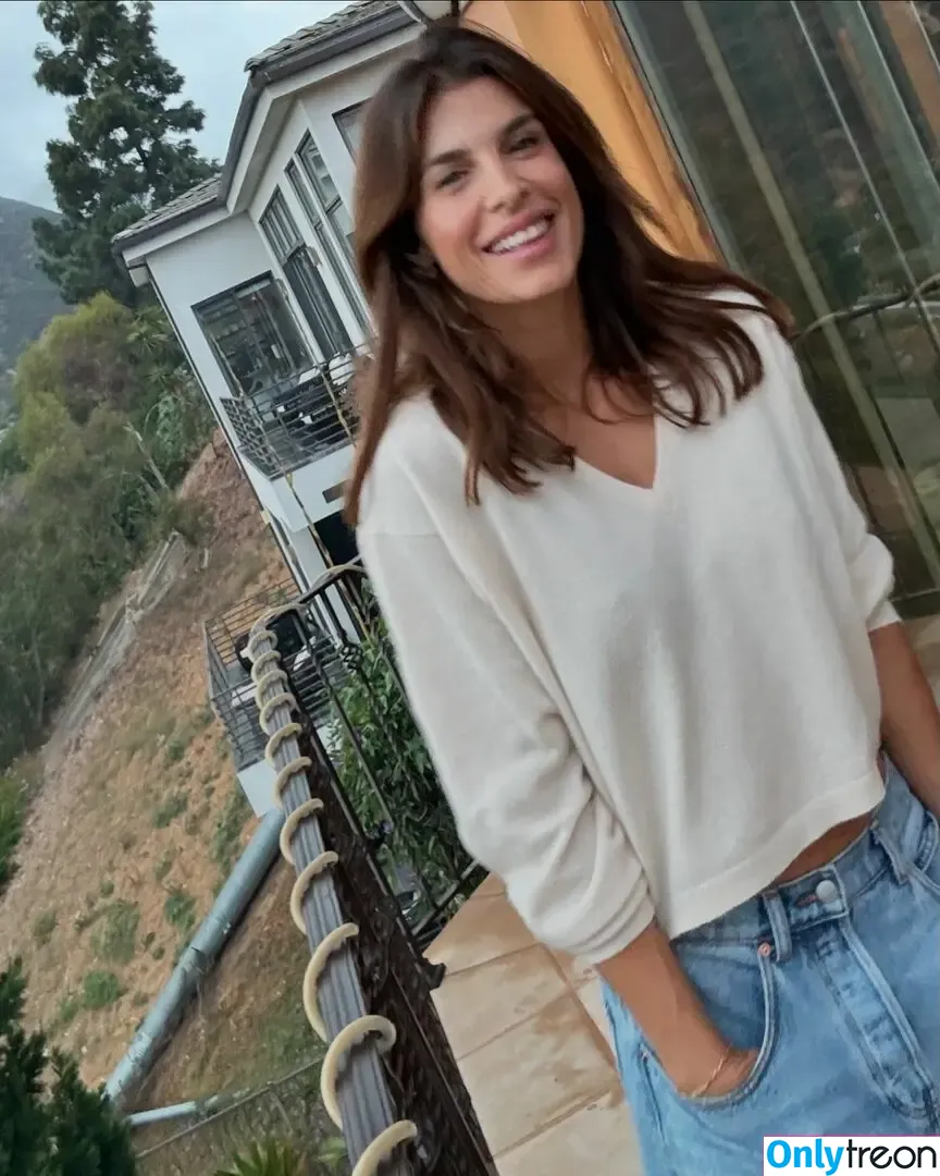 Elisabetta Canalis nude photo #1180 (JustElisabetta / littlecrumb_)