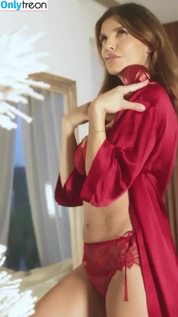 Elisabetta Canalis nude photo #1234 (JustElisabetta / littlecrumb_)