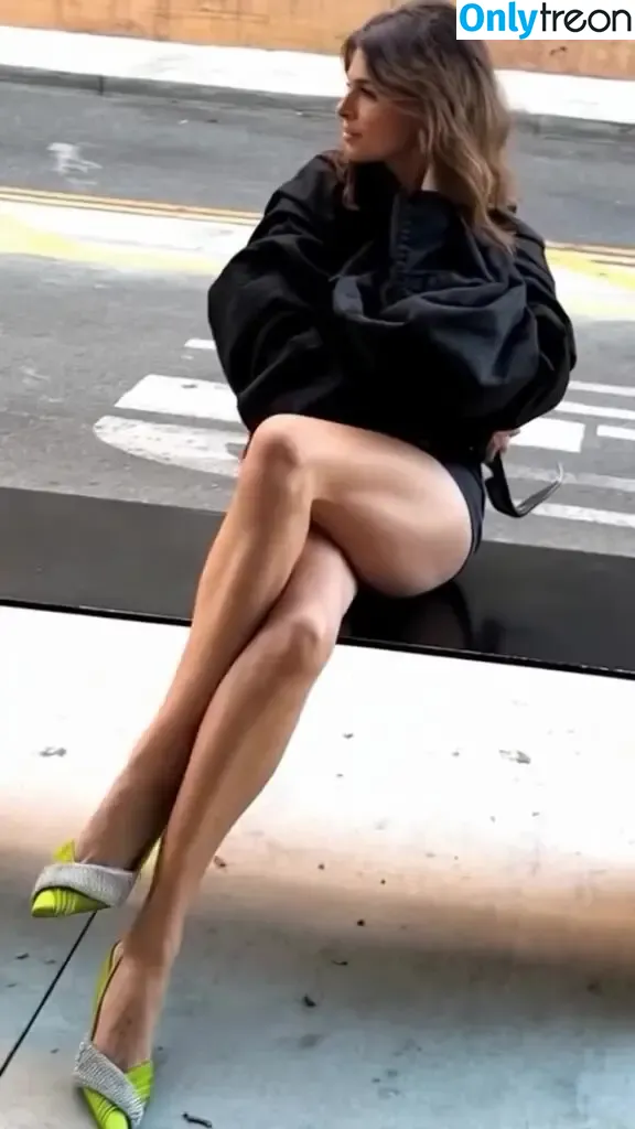 Elisabetta Canalis nude photo #1320 (JustElisabetta / littlecrumb_)