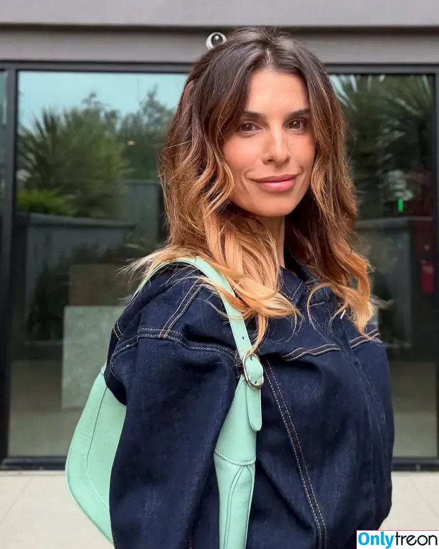 Elisabetta Canalis nude photo #1592 (JustElisabetta / littlecrumb_)