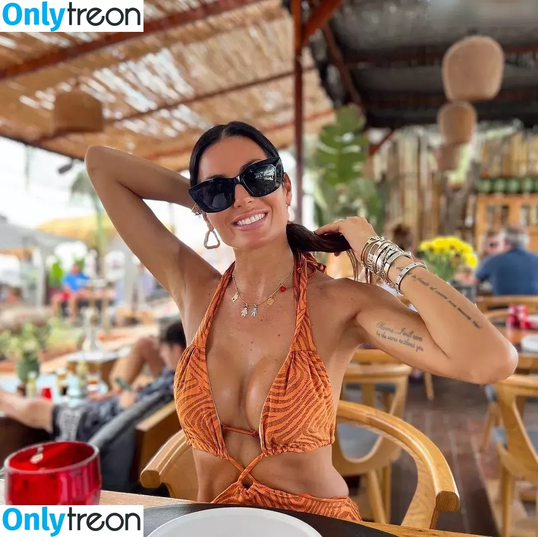 Elisabetta Gregoraci nude photo #0085 (elisabettagregoracireal)