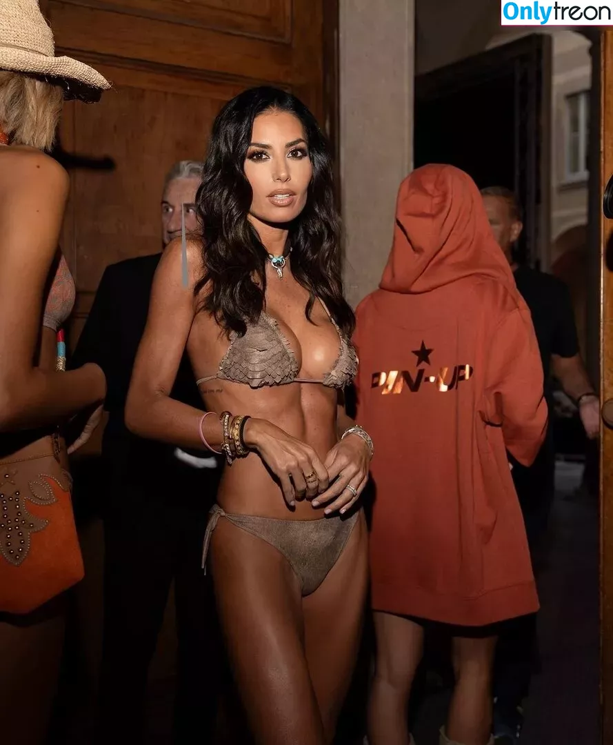 Elisabetta Gregoraci nude photo #0158 (elisabettagregoracireal)