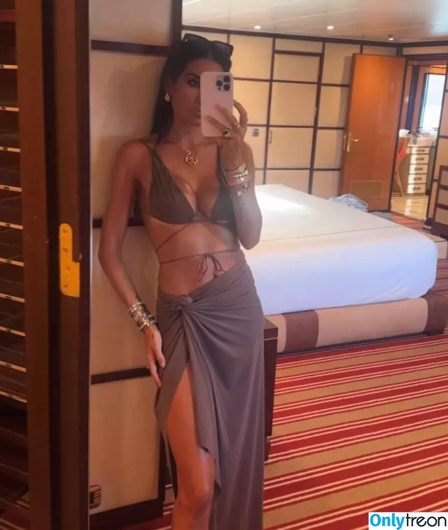 Elisabetta Gregoraci nude photo #0166 (elisabettagregoracireal)