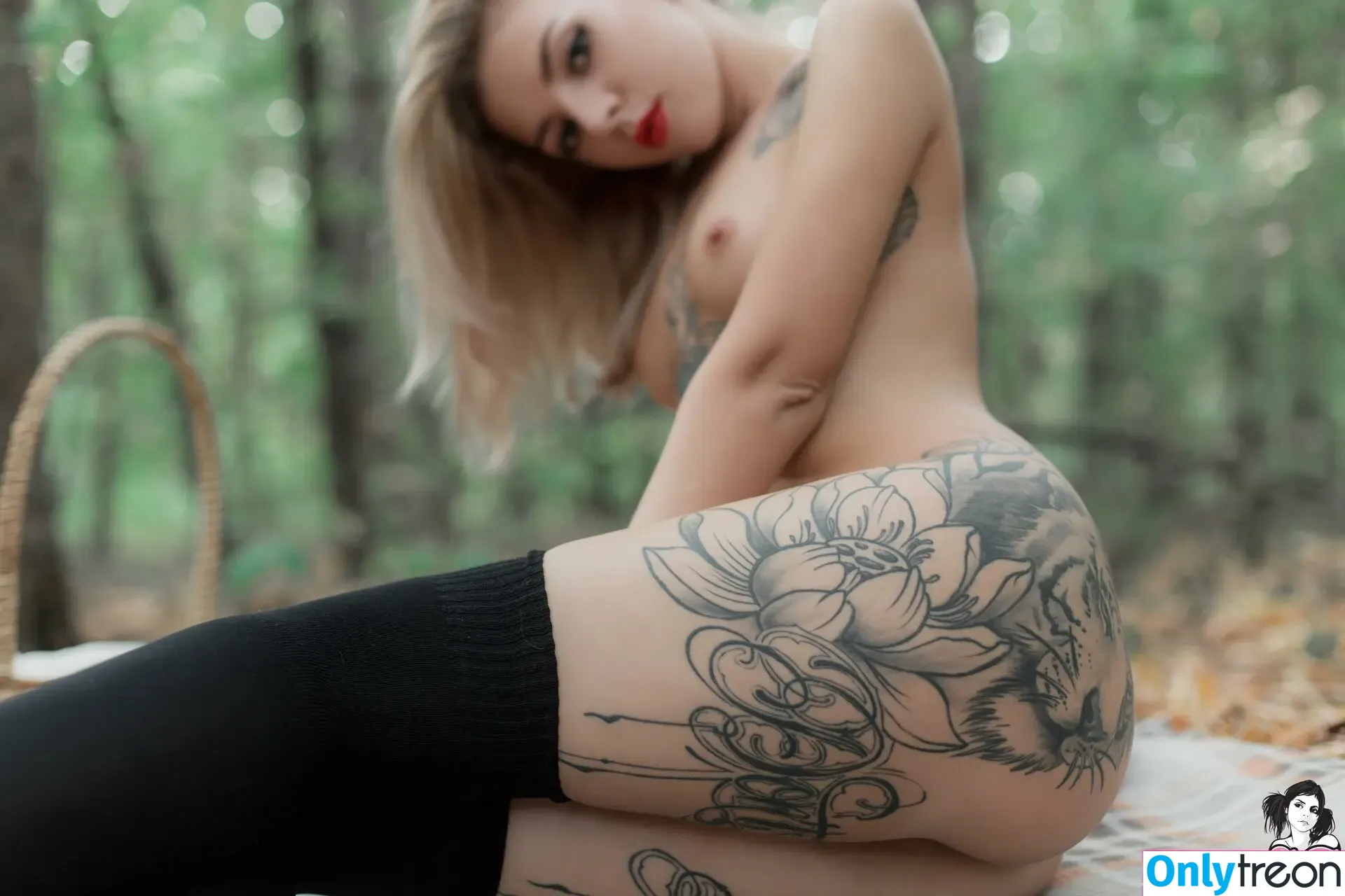 Elisarose голая photo #0567 (elisarose_sale / elisarose_sg)