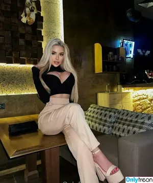 elise_luna7 / elise_bellaluna фото голая #0067