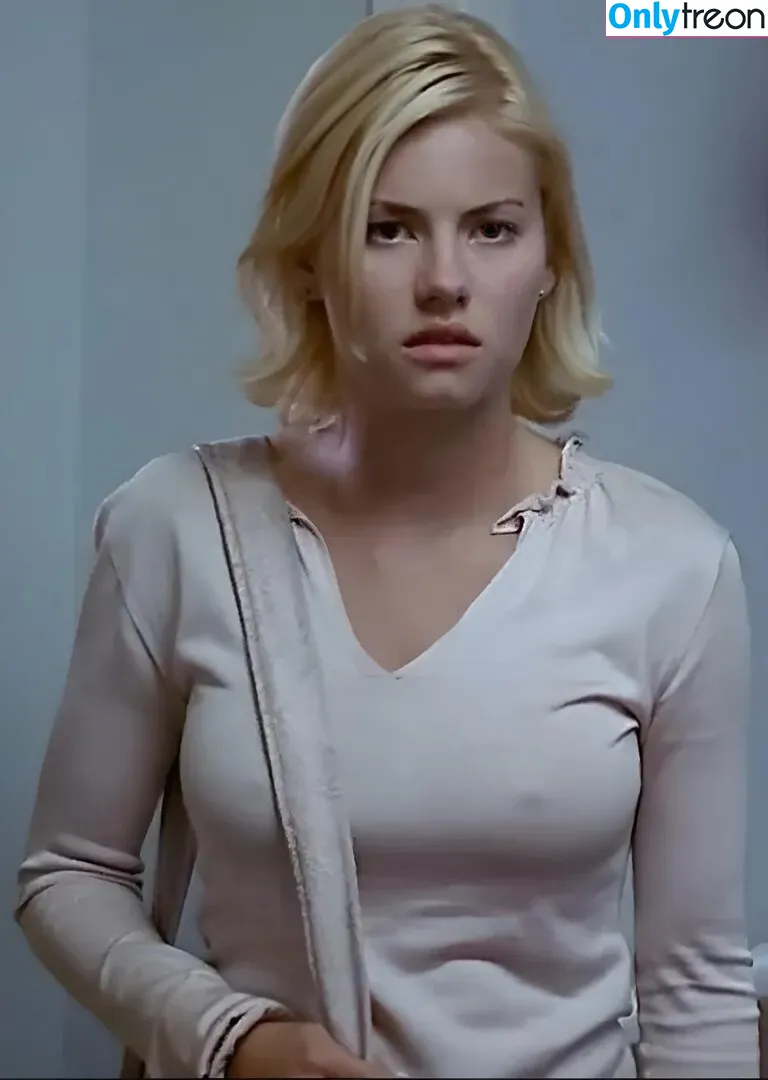 Elisha Cuthbert nude photo #0137 (Girl Next Door / elishaphaneuf)