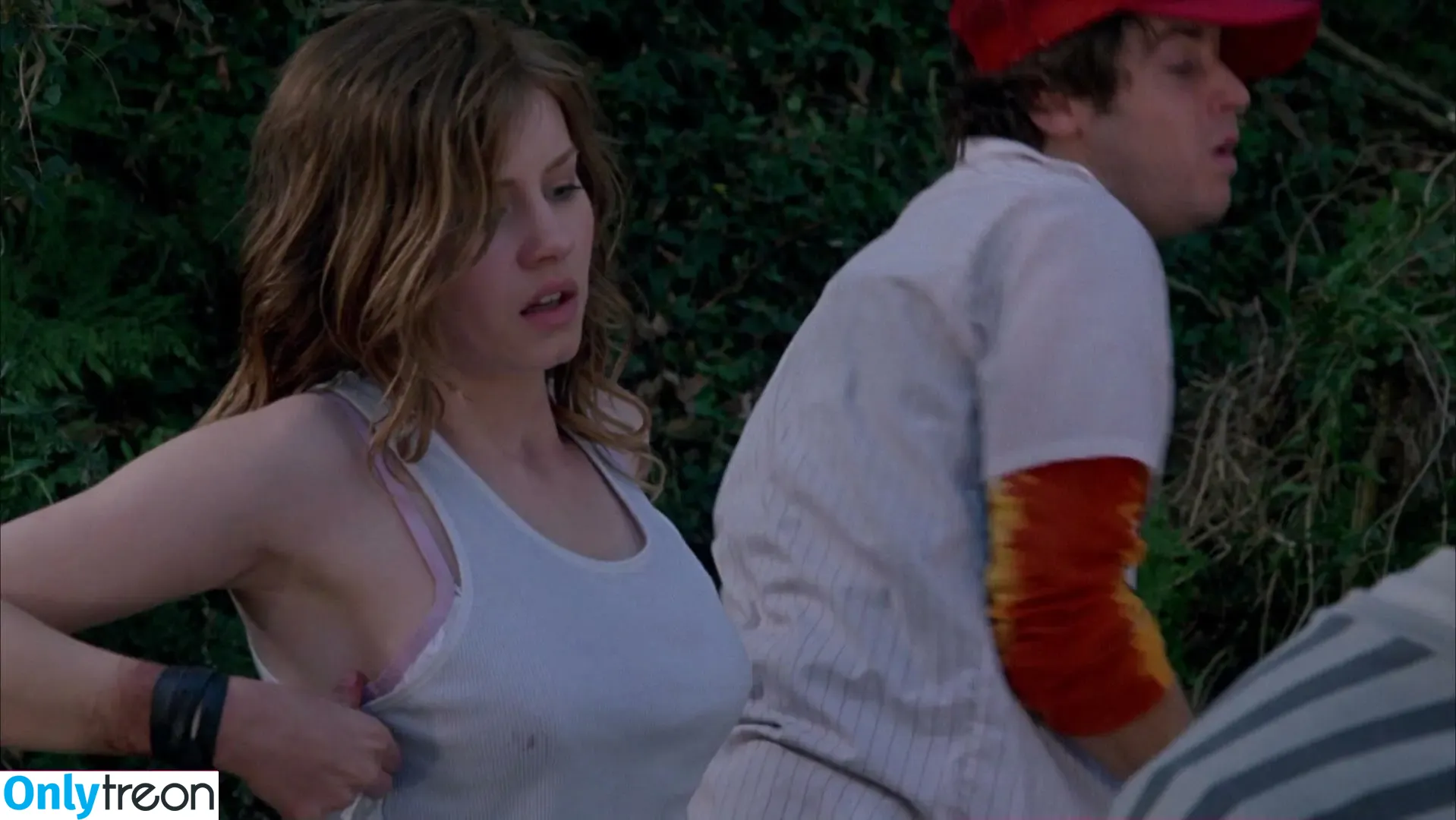 Elisha Cuthbert nude photo #0370 (Girl Next Door / elishaphaneuf)